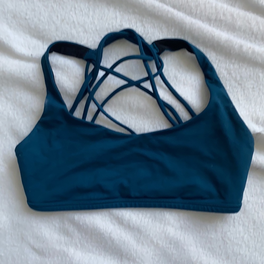 Lululemon Free To Be Wild Bra Sz 4 Nile Blue